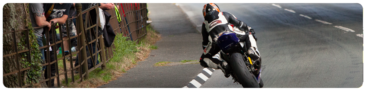 Motos Superstock en el Tourist Trophy de la Isla de Man